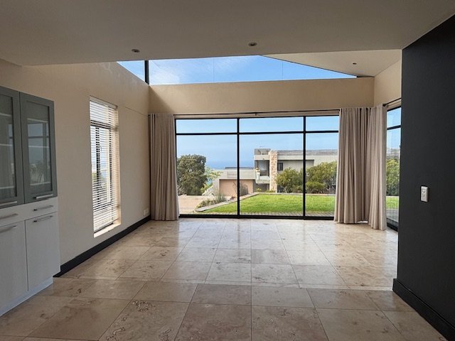4 Bedroom Property for Sale in Oubaai Western Cape